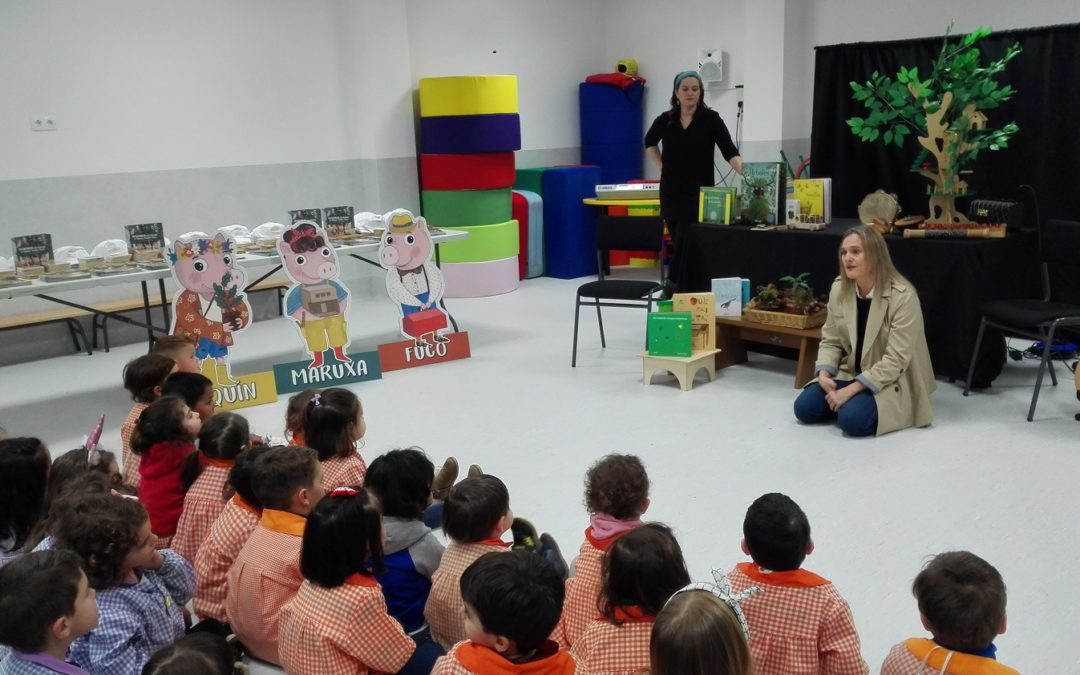 Escolares de educación infantil de Santiago         descubren la nueva versión del clásico de los tres cerditos que lucha contra el cambio climático